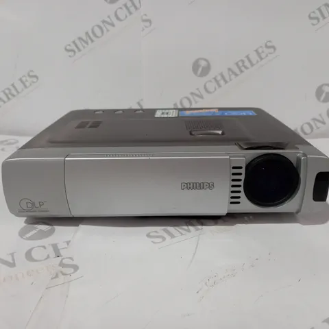 PHILIPS LC5231 MULTIMEDIA DESKTOP PROJECTOR