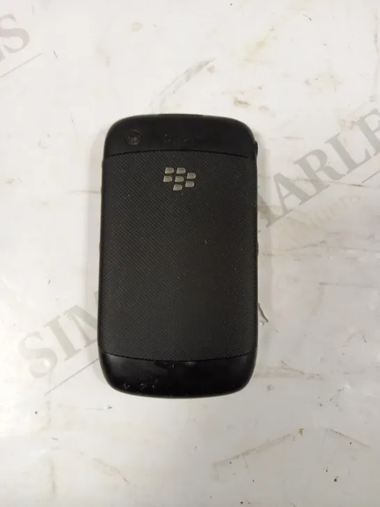 BLACKBERRY CURVE MOBILE PHONE 