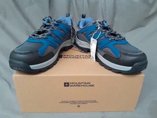 BOXED PAIR OF MOUNTAIN WAREHOUSE HIGHLINE II WALKING SHOES IN NAVY/GREY UK SIZE 9