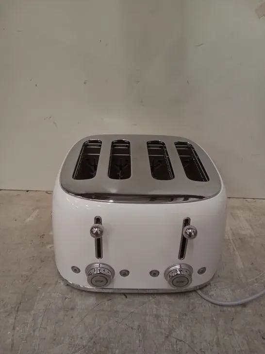 BOXED SMEG WHITE 50S 4 BY 4 SLICE TOASTER RRP £234.99