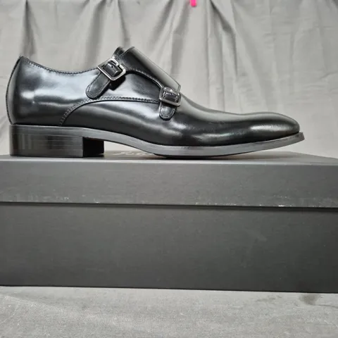 BOXED PAIR OF JOHN WHITE MONKTON SHOES IN BLACK UK SIZE 9