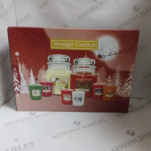 YANKEE CANDLE CHRISTMAS SET 