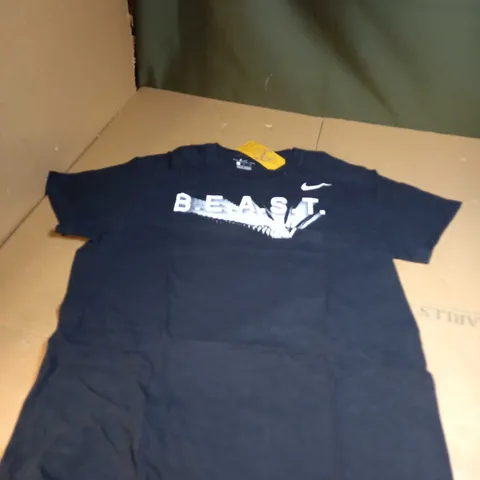 NIKE BLACK T-SHIRT SIZE M 