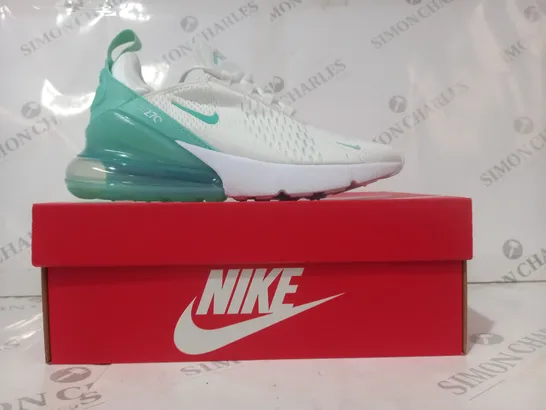 BOXED PAIR OF NIKE AIR MAX 270 SHOES IN WHITE/EMERALD UK SIZE 5