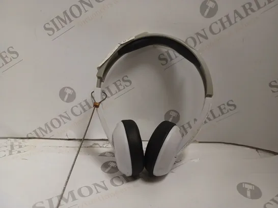 SKULLCANDY UPROAR HEADPHONES - WHITE