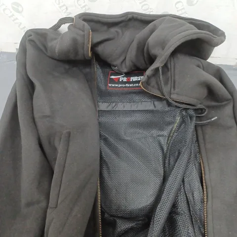 PRO FIST ARMOURED JACKET IN BLACK SIZE XS