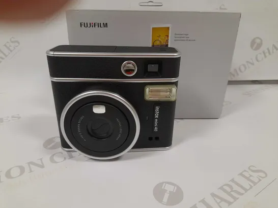 BOXED FUJIFILM INSTAX MINI 40 INSTANT CAMERA