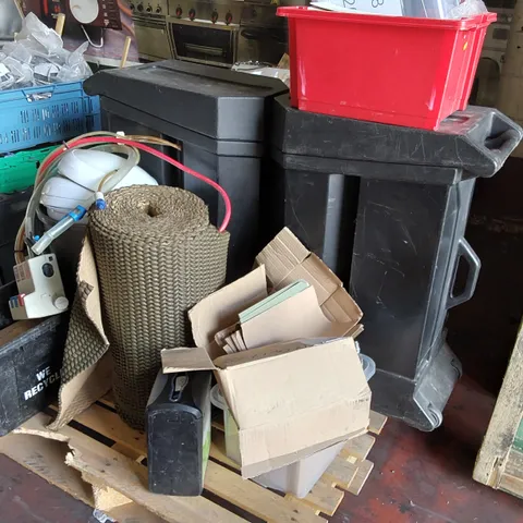 PALLET OF ASSORTED COMMERCIAL/CONSUMER ITEMS