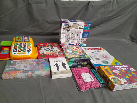 QUANTITY OF ASSORTED TOYS TO INCLUDE LOOM BANDS, MAGNETIC LETTERS AND LEGO