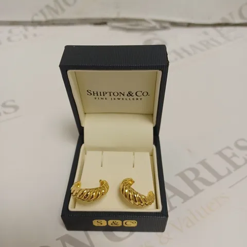 BOXED SHIPTON & CO GOLD TWIST EFFECT HOOP EARRINGS 