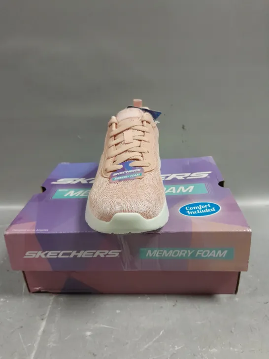 BOXED PAIR OF SKECHERS DYNAMIGHT HS TRAINERS IN LIGHT PINK - 3