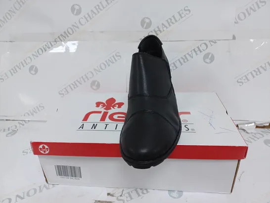 BOXED RIEKER BLACK HEELED SHOES- SIZE 6,5