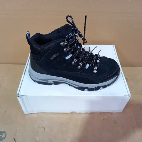 BOXED PAIR OF SKECHERS - SIZE 3.5