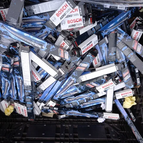 SIGNIFICANT AMOUNT OF BOXED BOSCH AERO TWIN WINDSCREEN WIPERS - AP24U