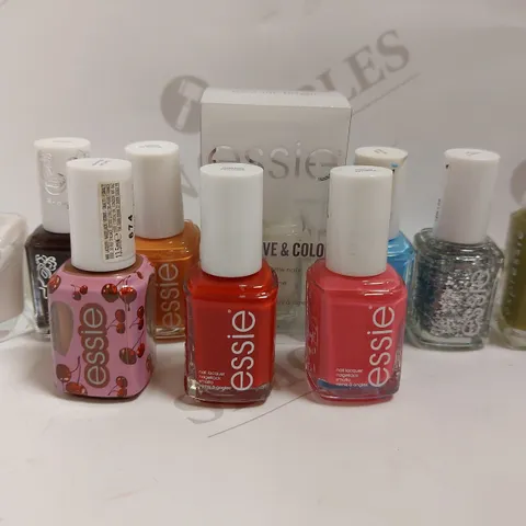 BOX OF APPROX 10 ESSIE NAIL PRODUCTS TO INCLUDE NAIL STRENGTHENER AND NAIL LACQUER IN ASSORTED COLOURS