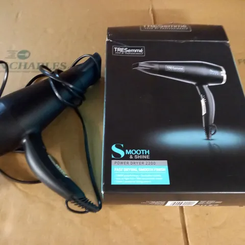 BOXED TRESEMME SMOOTH & SHINE POWER DRYER 2200