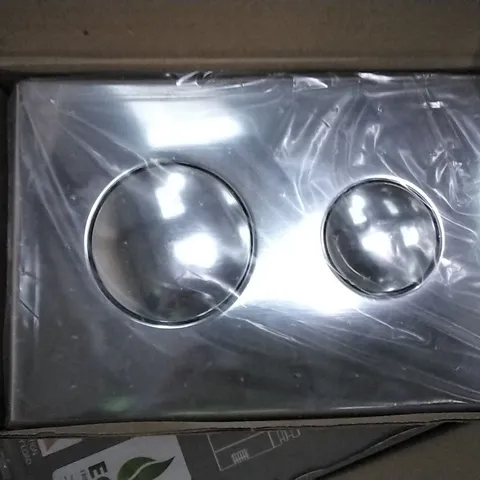 BOXED CONCEAL 2 FLUSH PLATE CHROME