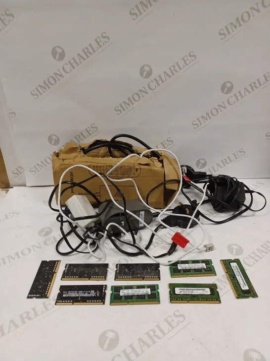 BOX TO CONTAIN APPROX. 14 X ASSORTED COMPUTER PARTS & VARIOUS CHARGING CABLES. BRANDS VARY 