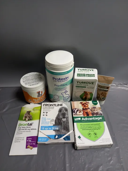 LOT OF APPROX. 20 PET CARE ITEMS TO INCLUDE FRONTLINE, ADVANTAGE AND BOB MARTIN