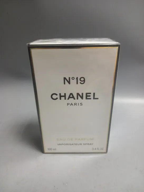 BOXED AND SEALED N.19 CHANEL EAU DE PARFUM 100ML