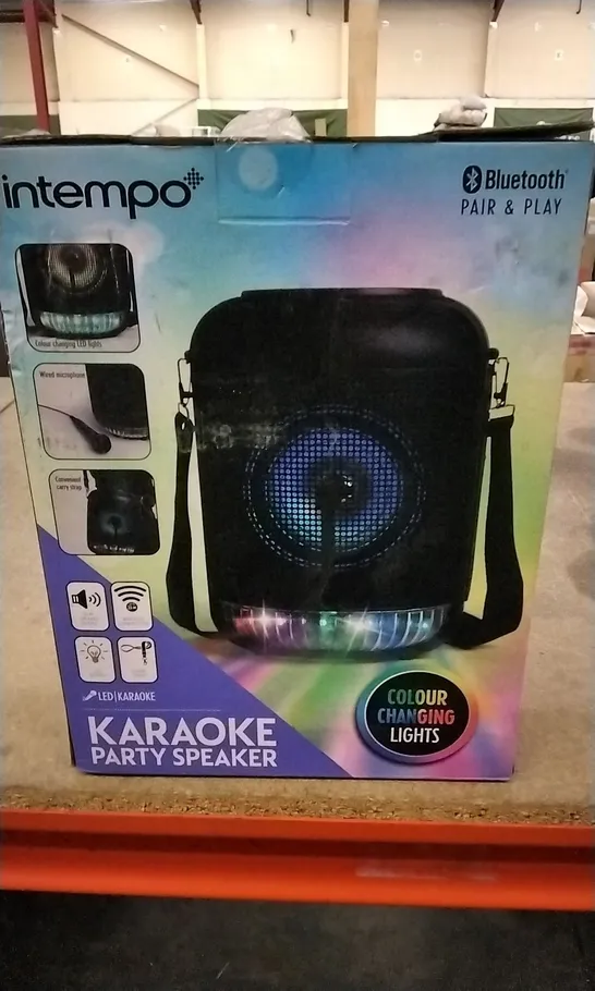 INTEMPO KARAOKE PARTY SPEAKER WITH COLOUR CHANGING LIGHTS 