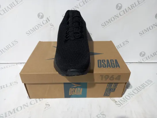 BOXED PAIR OF OSAGA TRAINERS IN BLACK SIZE 8