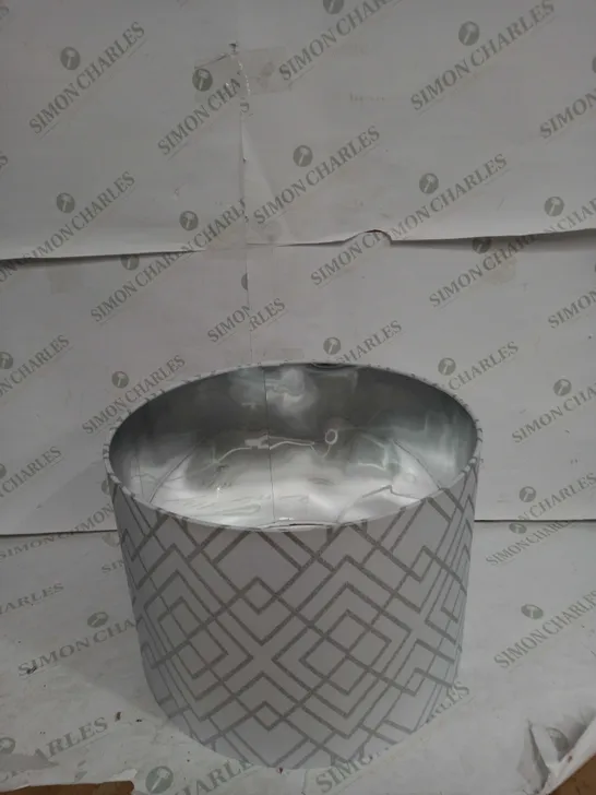 PATTERNED LAMPSHADE