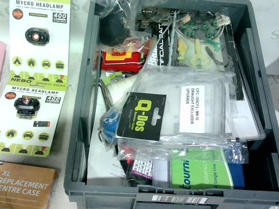 LOT OF APPROX. 15 ASSORTED ITEMS TO INCLUDE: NEBO MYCRO HEADLAMP, XL REPLACEMENT CENTRE CASE, BAITING NEEDLE & BRAID SCISSOR SET
