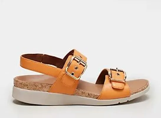 STRIVE AMALFI BUCKLE SANDAL TAN SIZE 3