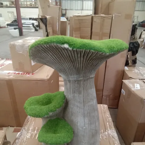 BOXED FAUX MOSS MUSHROOM STATUE