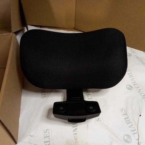 BOXED ATTACHABLE HEADREST