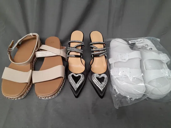 BOX OF APPROXIMATELY 20 ASSORTED PAIRS OF SHOES AND FOOTWEAR ITEMS IN VARIOUS STYLES AND SIZES