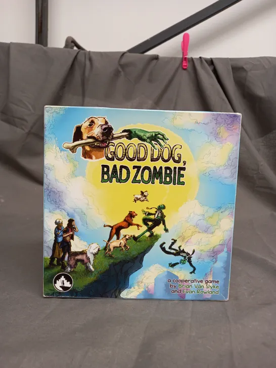 GOOD DOG, BAD ZOMBIE BOARD GAME