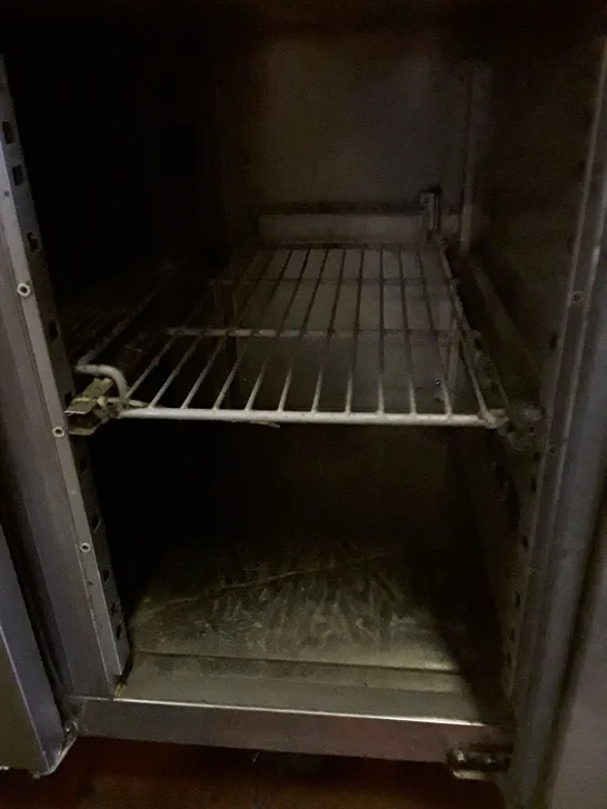 BLIZZARD 3 DOOR REFRIGERATED COUNTER PREP