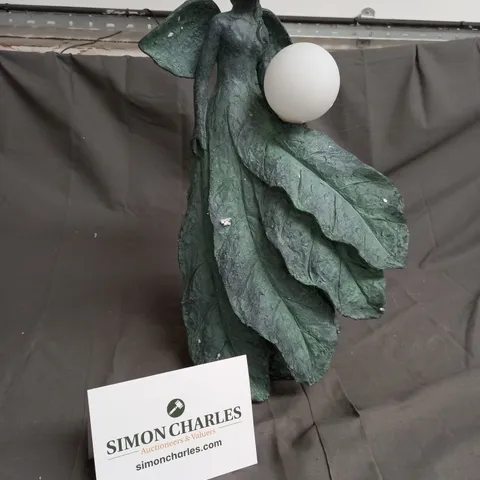 MY GARDEN STRORIES LEAF FAIRY WITH SOLAR LED BALL