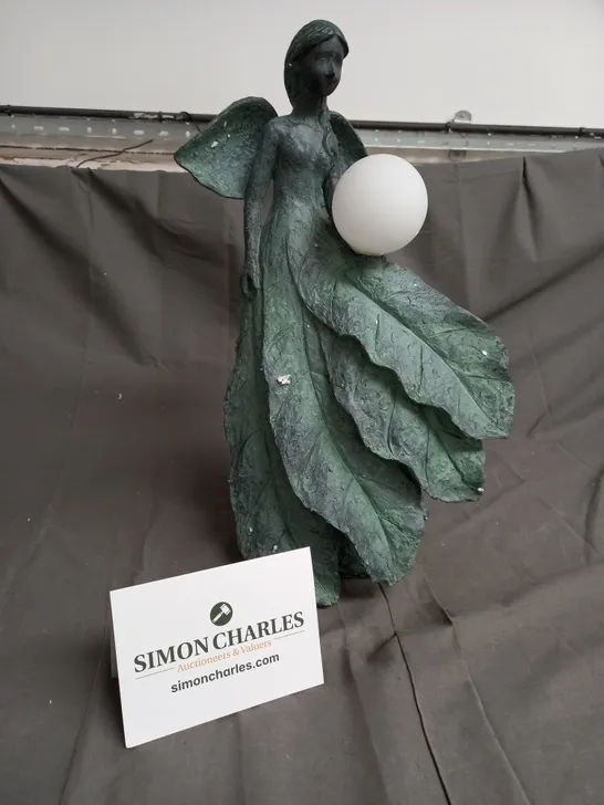 MY GARDEN STRORIES LEAF FAIRY WITH SOLAR LED BALL