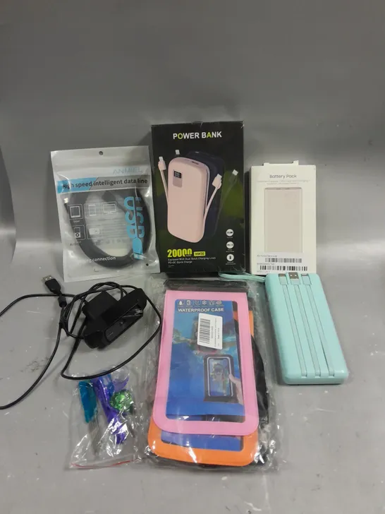 APPROXIMATELY 20 ASSORTED ELECTRICAL PRODUCTS TO INCLUDE POWERBANKS, LOGITECH HD WEBCAM, CHARGING CABLE ETC 