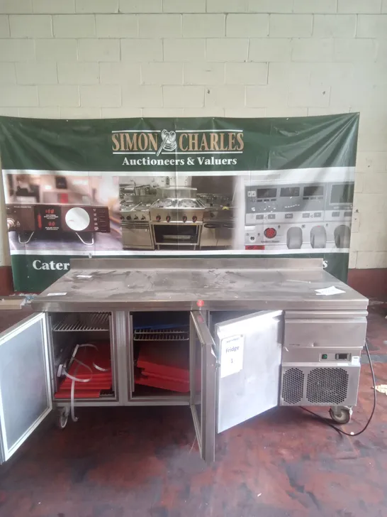 FOOD PREP STATION WITH UNDERCOUNTER FRIDGES 