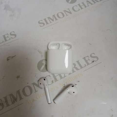 APPLE AIRPODS WITH WIRELESS CHARGING CASE