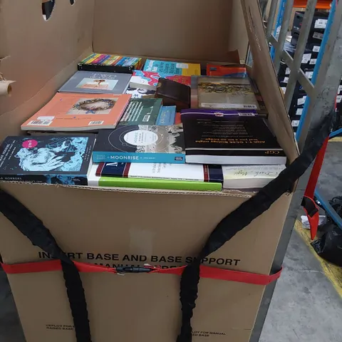 CAGE OF ASSORTED BOOKS, INCLUDING, HAYNES ROUTEMASTER MANUAL, CHILDRENS BOOKS, REFERENCE BOOKS, HOLY BIBLE DATED 1932, 