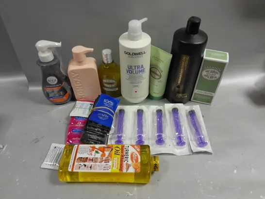 BOX OF APPROXIMATELY 12 COSMETIC ITEMS TO INCLUDE VEET HAIR REMOVAL CREAM, MONDAY CONDITIONER, GOLDWELL SHAMPOO, ETC