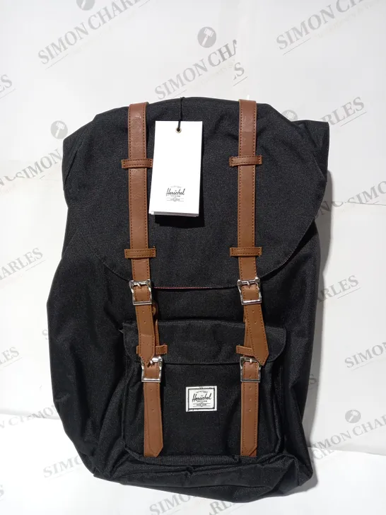 HERSCHEL LITTLE AMERICA BLACK BACKPACK