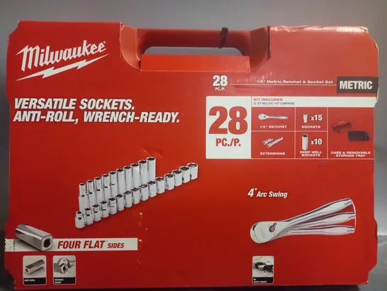 MILWAUKEE 28 PC VERSATILE SOCKETS, ANTI-ROLL WRENCH READY 