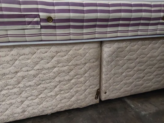 TRADITIONAL ANTIQUE 4'6" DOUBLE SIZE DIVAN BED WITH MATTRESS