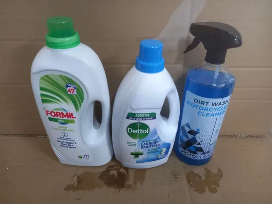 LOT OF 6 CLEANING PRODUCTS TO INCLUDE -FORMIL - DETTOL X4 - DIRT WASH BIKE CLEANER / COLLECTION ONLY