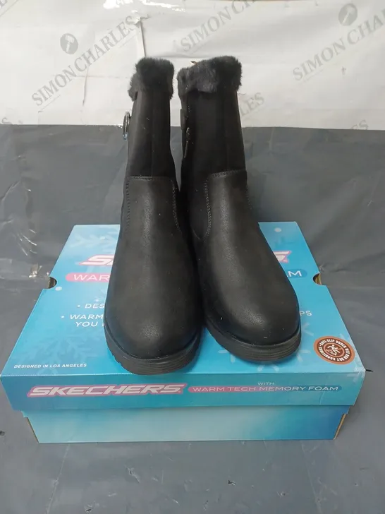 SKECHERS WARM TECH MEMORY FOAM BOOTS BLACK SIZE 7