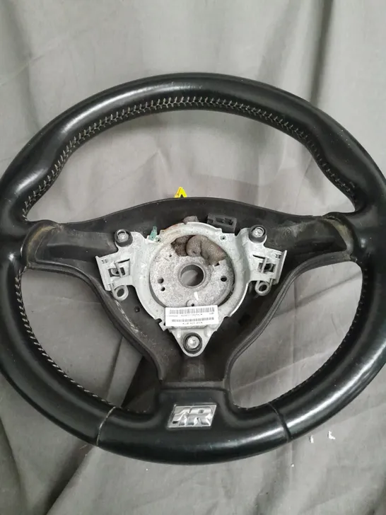 VW GOLF MK4 STEERING WHEEL 