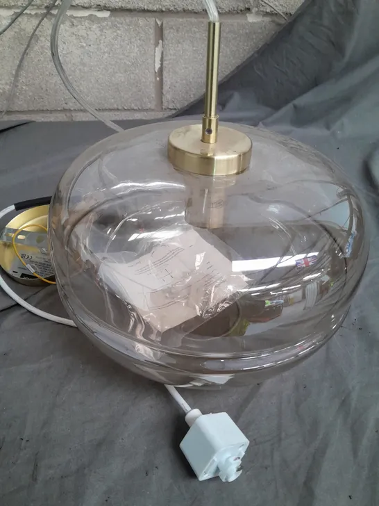 GLASS BOWL CELING LIGHT 