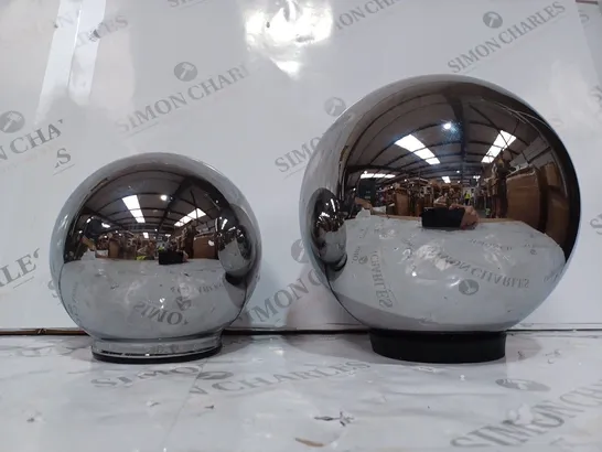 BOXED KELLY HOPPEN SET OF 2 INDOOR OUTDOOR PRELIT GLASS DECOR - REFLECTIVE ORBS