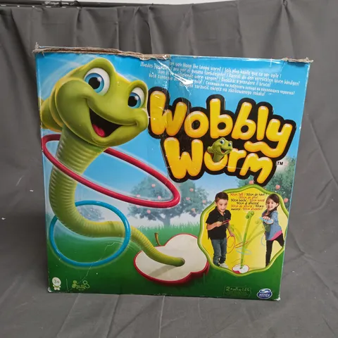 WOBBY WORM GAME